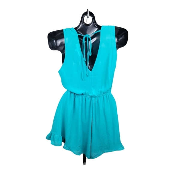 ASTR‎ The Label Women's Teal Ruffle Hem Sleeveless Romper - Picture 3 of 9